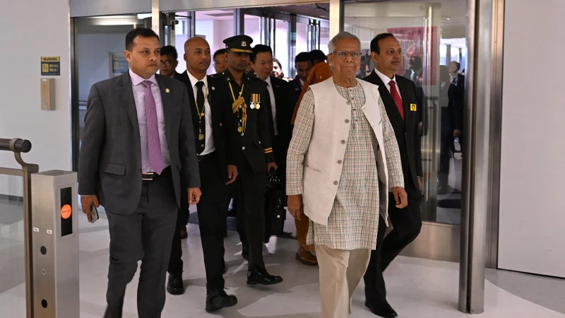 জাপান পৌঁছেছেন প্রধান উপদেষ্টা