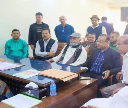 কুমিল্লা- ১ পিতাপুত্রসহ মনোনয়নপত্র সংগ্রহ করলেন ৩ জন