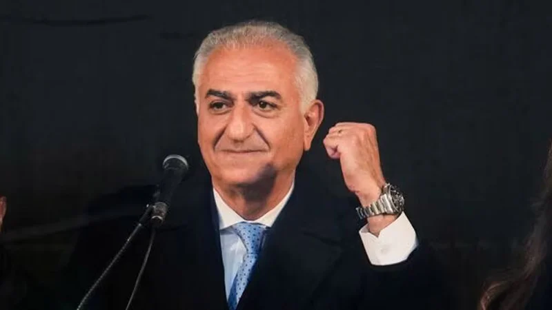 ইরানে গণতান্ত্রিক রূপান্তরের নেতৃত্ব দিতে চান রেজা পাহলভি