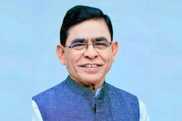 চাঁদাবাজির মামলায় খালাস পেলেন সাবেক এমপি মোজাম্মেল হক