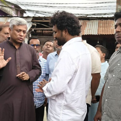 বৈষম্যবিরোধী নেতার বাড়িতে হামলা-ভাঙচুর, ঘটনাস্থলে প্রতিমন্ত্রী