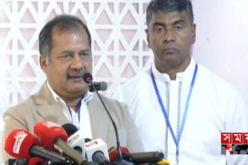 এক সময় দাড়ি রাখা ও টুপি পরাকেও সন্দেহের চোখে ‘দেখা হতো’: তথ্যমন্ত্রী