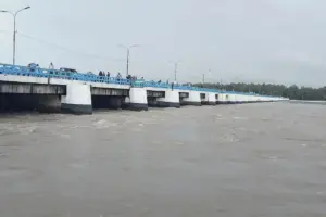 তিস্তার পানি বিপৎসীমা ছুঁই ছুঁই, নিম্নাঞ্চল প্লাবিত হওয়ার শঙ্কা